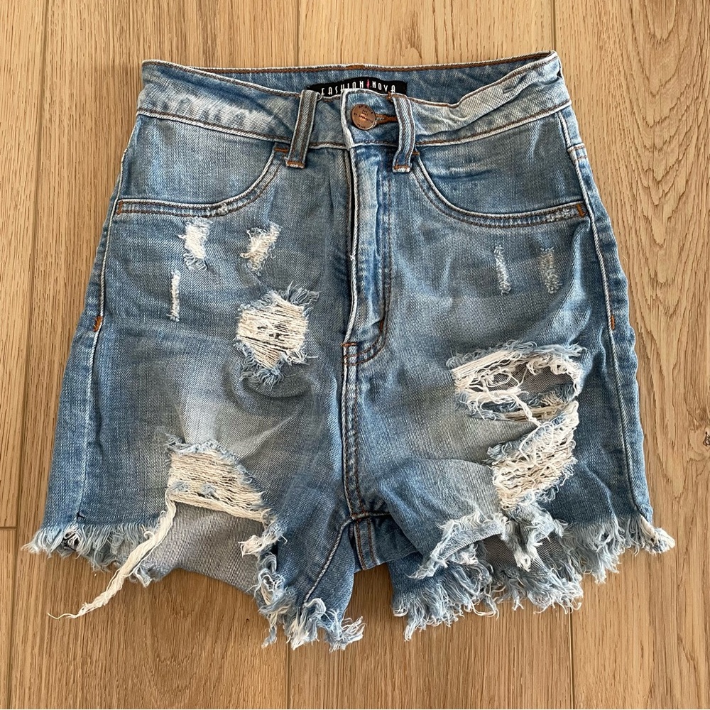 Fashion nova shorts